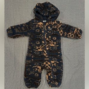 Kith onesie 3-6 Months Fluffy Zip Up